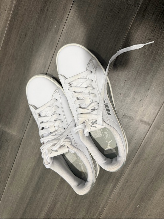 Puma Shoes - Puma Women’s White Low-Top Lace-Up Sneakers